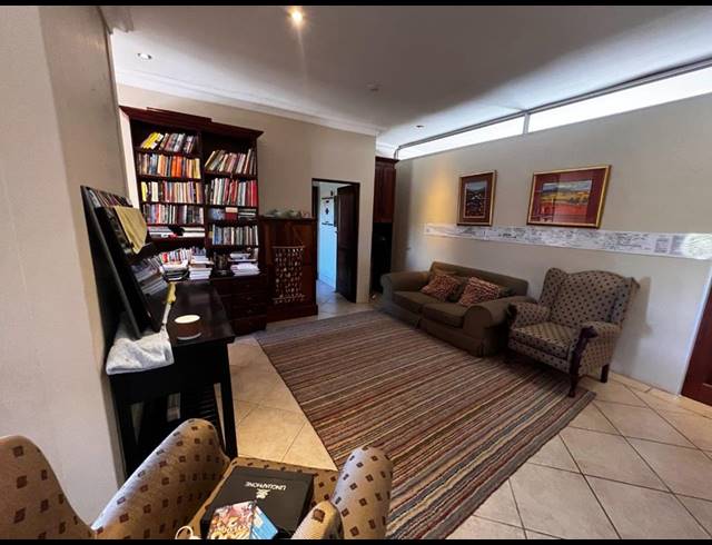 6 BEDROOM HOUSE FOR SALE IN LEEUWFONTEIN ESTATE